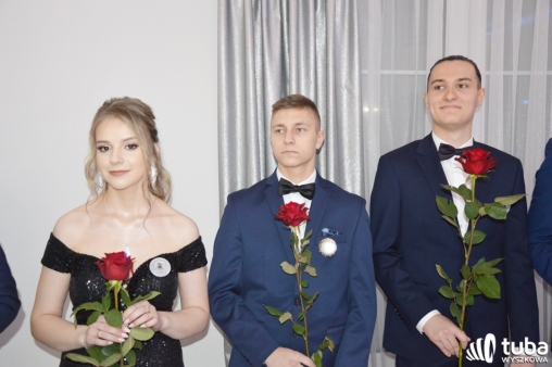 „Bal na sto par”. Studniówka Zespołu Szkół nr 1 w Wyszkowie (VIDEO)