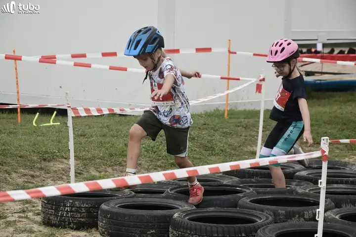 "30 kilometrów w nogach, ramionach i sercach"