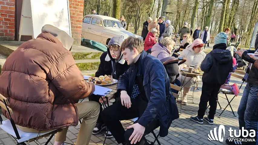 Ważne tematy przy kawie