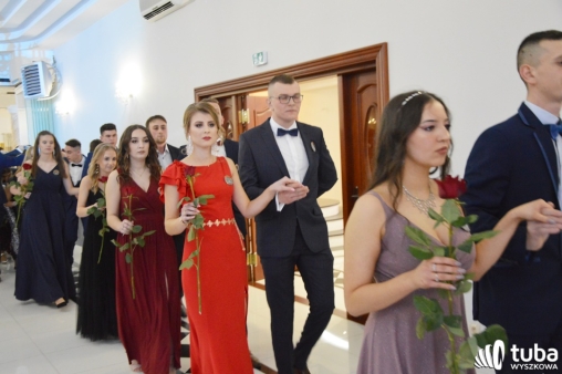 „Bal na sto par”. Studniówka Zespołu Szkół nr 1 w Wyszkowie (VIDEO)