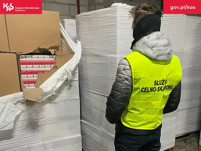 Rozbili tytoniową grupę przestępczą. Aresztowania m.in. w powiecie wyszkowskim (VIDEO)