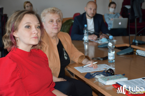 "Sylaba" - albo "na swoje", albo na warunkach "Hutnika"