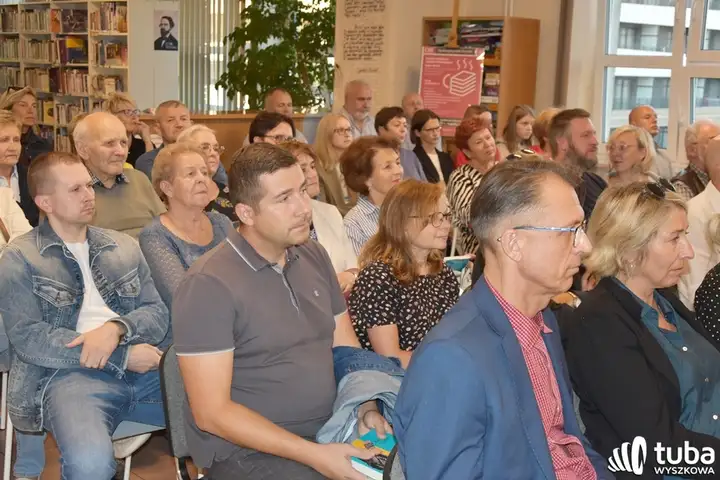 “Dzięki tej książce, my możemy tę historię poznać...”