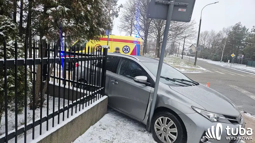 Wjechał w auto z małym dzieckiem 