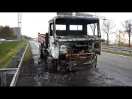 Ciężarówka w ogniu na S8 (video)