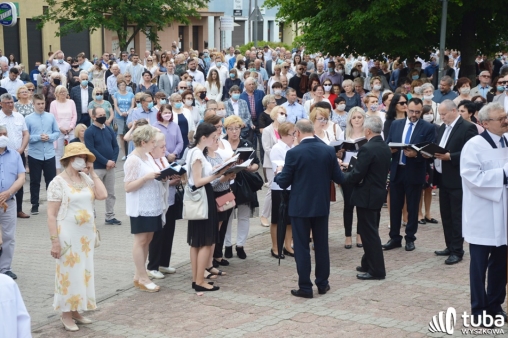 Niech Eucharystyczny Jezus będzie uwielbiony