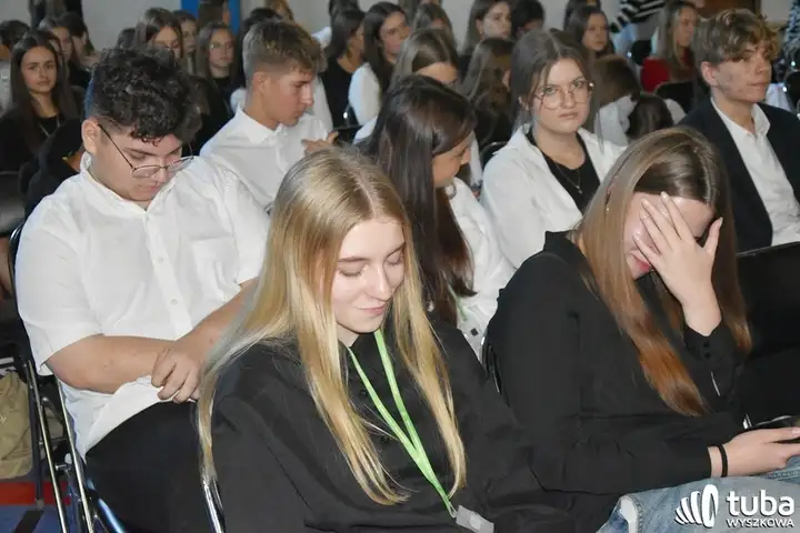 "Ta szkoła jest pięknym składnikiem naszego miasta". 20 lat Zespołu Szkół nr 3  
