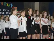 Ambasador Syrii odwiedził Szkołę Podstawową nr 5 w Wyszkowie. To podziękowanie za pomoc syryjskim dzieciom