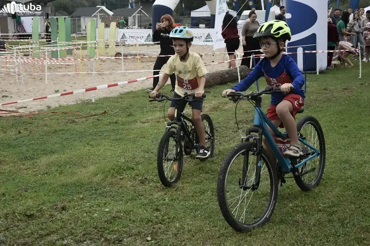 "30 kilometrów w nogach, ramionach i sercach"